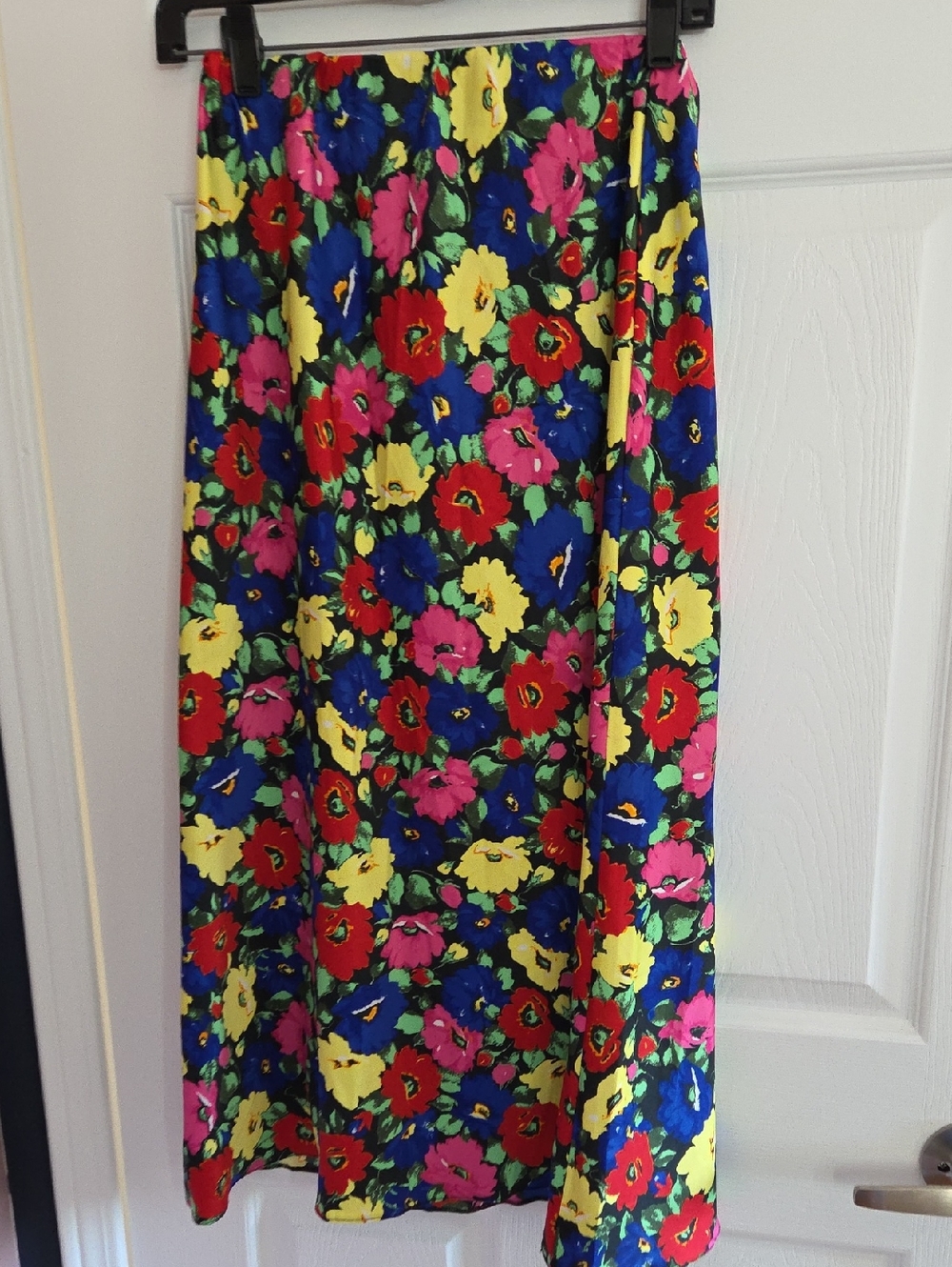 Live Sale Vibrant Floral Maxi Skirt - Multicolor